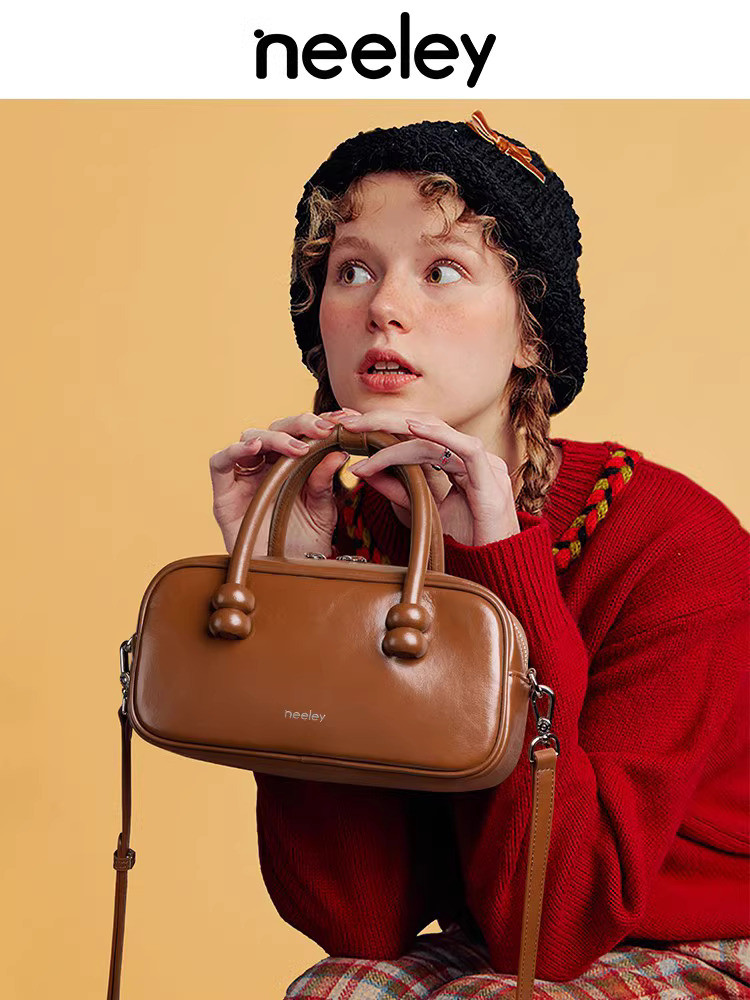 neeley kulit asli Boston tas bantal merah