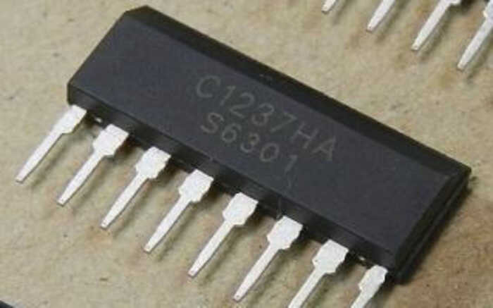 ZIP UPC1237HA IC