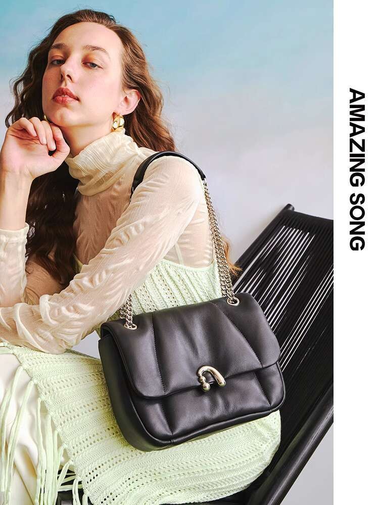 Song Yisong Amazing Steamed rolls Chain Bag Baru kerumunan kecil domba kulit hitam kapasitas besar k