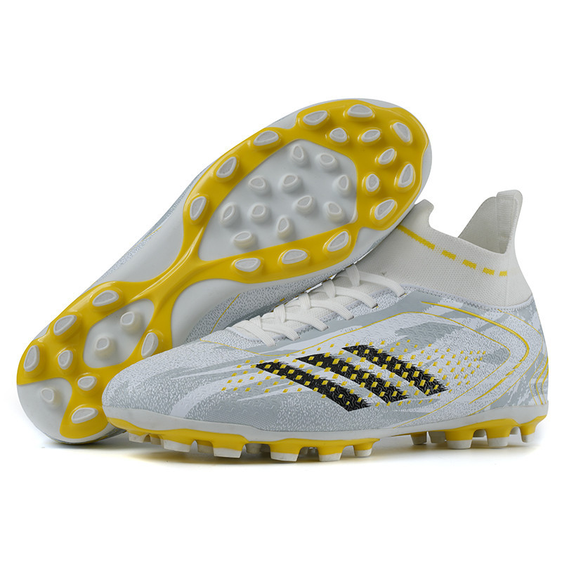 Zhenzu Football Shoes