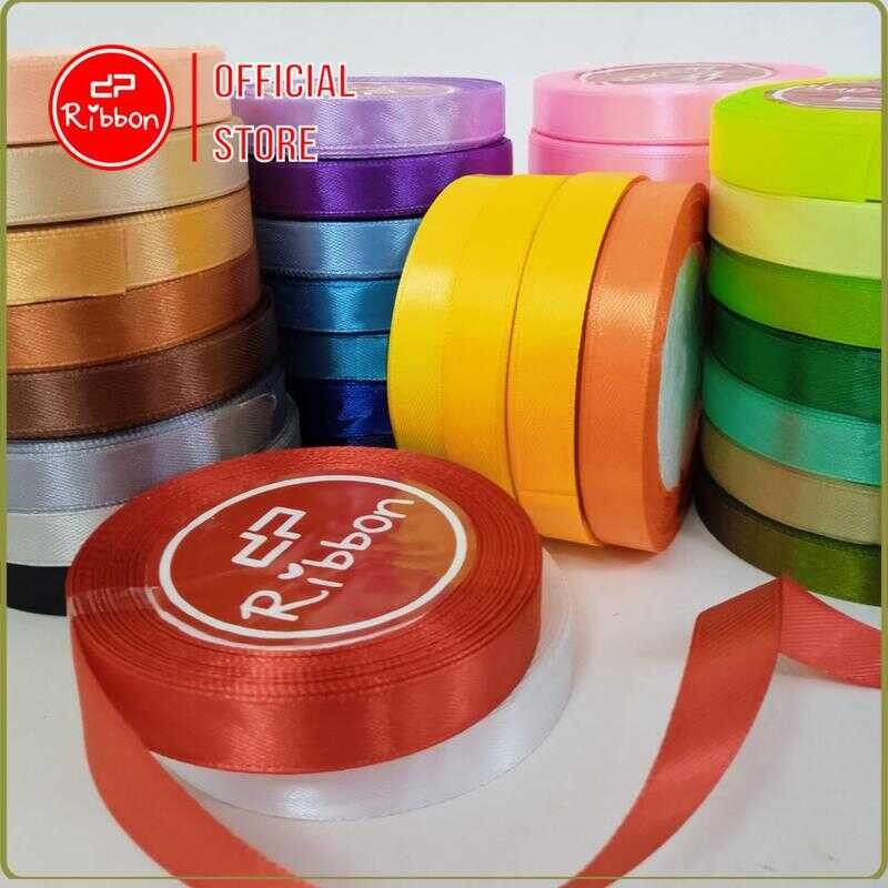 

Pita Satin 1/2" 1.5cm Saten 1/2"Inch Kain Polos Souvenir Garmen Parcel Hampers per ROLL