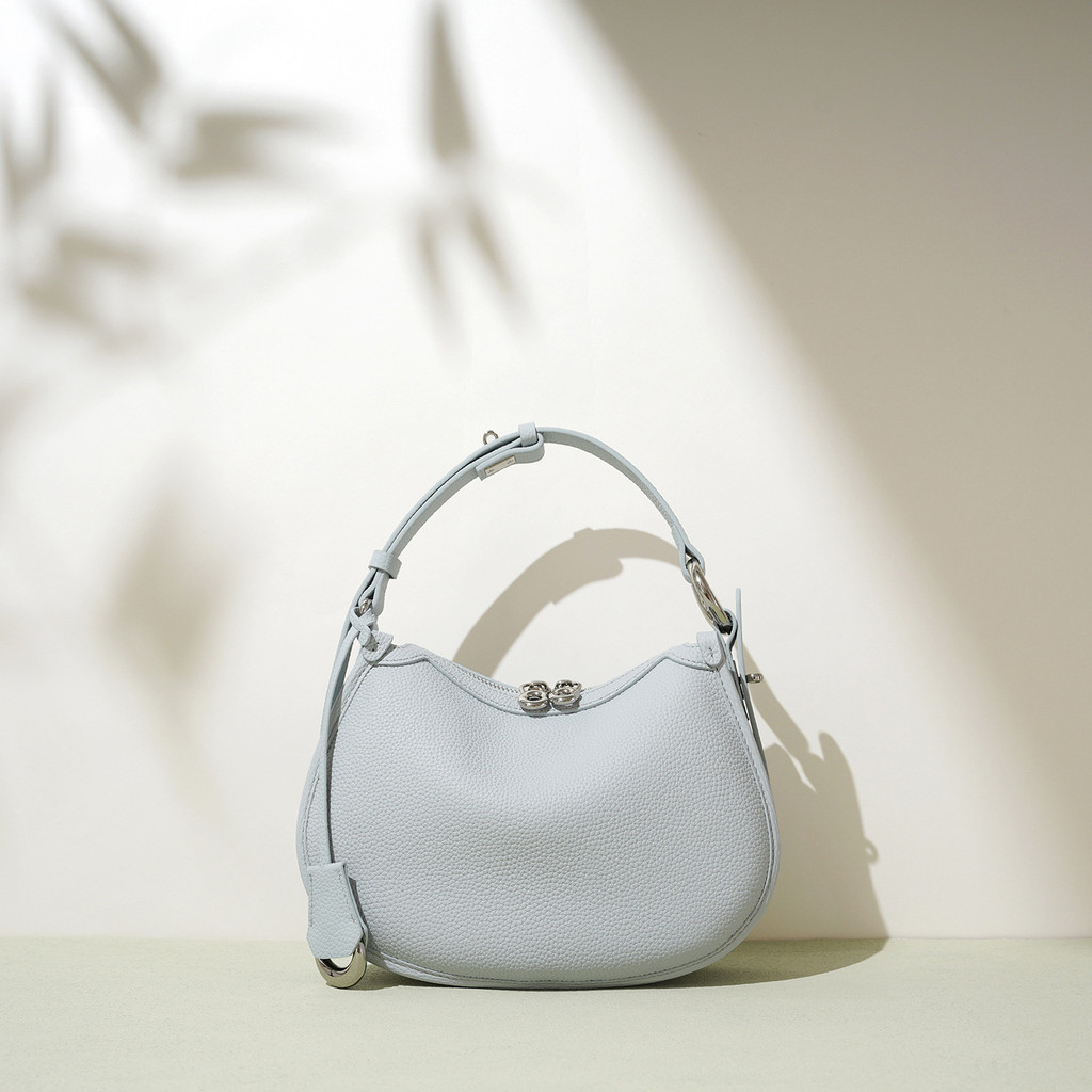 Tas  Wanita Tangan 2025 Semi Musim Panas Bahu Sederhana Baru Desain Niche Mewah Tas Selempang untuk 