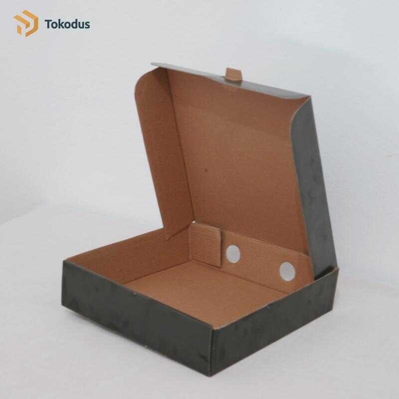 

Pizza Hitam Polos | Dus Packing uk 20 x 5 cm