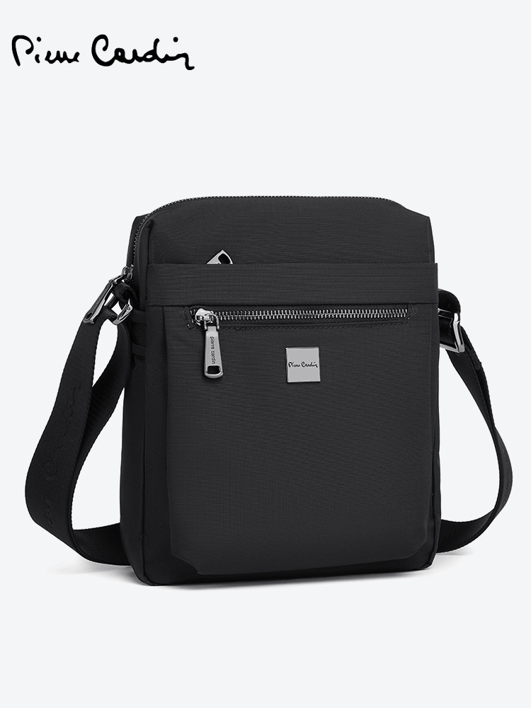 Pierre Cardin Pria Tas Bahu Tunggal Santai Olahraga Komuter Ransel Selempang Vertikal Portabel Model