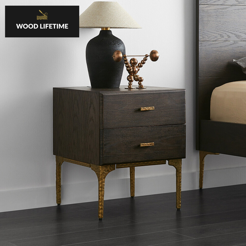 Luxus ringan pohon kayu solid postmodern meja Hermes, kamar oak gaya Nordic, dua laci kabinet sisi t