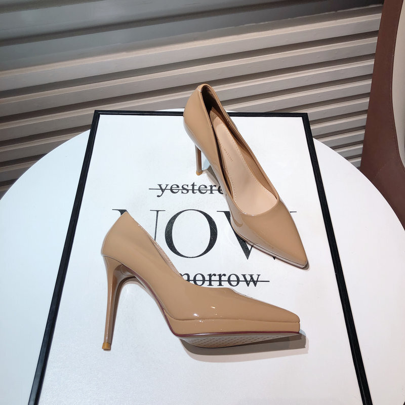 Sepatu tinggi telanjang untuk pertunjukan modal wanita 2024, platform kulit yang sederhana, temperam