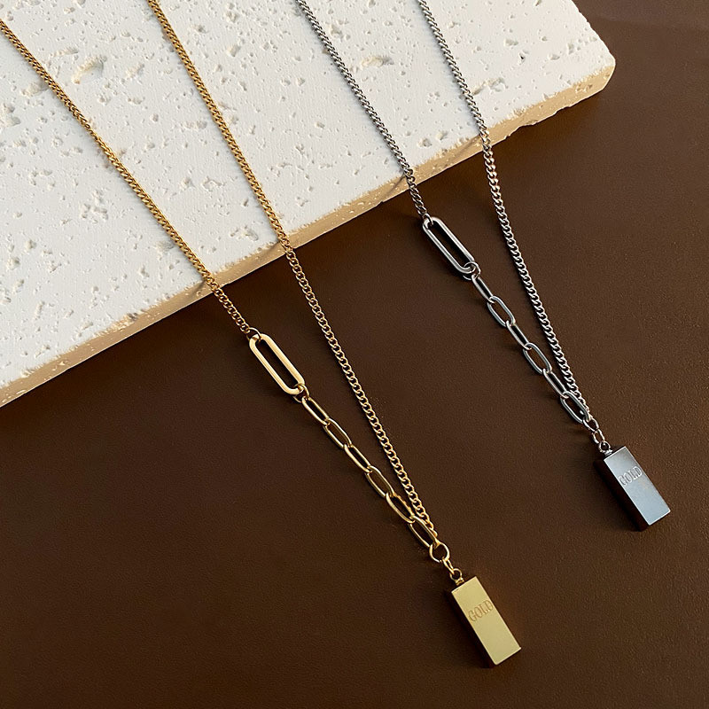Kalung liontin batangan emas kecil yang beruntung untuk wanita, desain khusus mewah ringan, aksesori