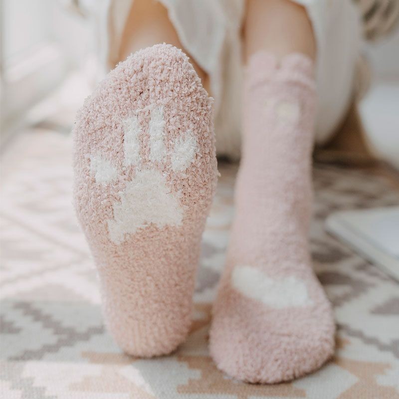 Kaus Kaki Beludru Karang Kaus Kaki Rumah Musim Dingin Wanita Kaus Kaki Handuk Pascapersalinan Tebal 