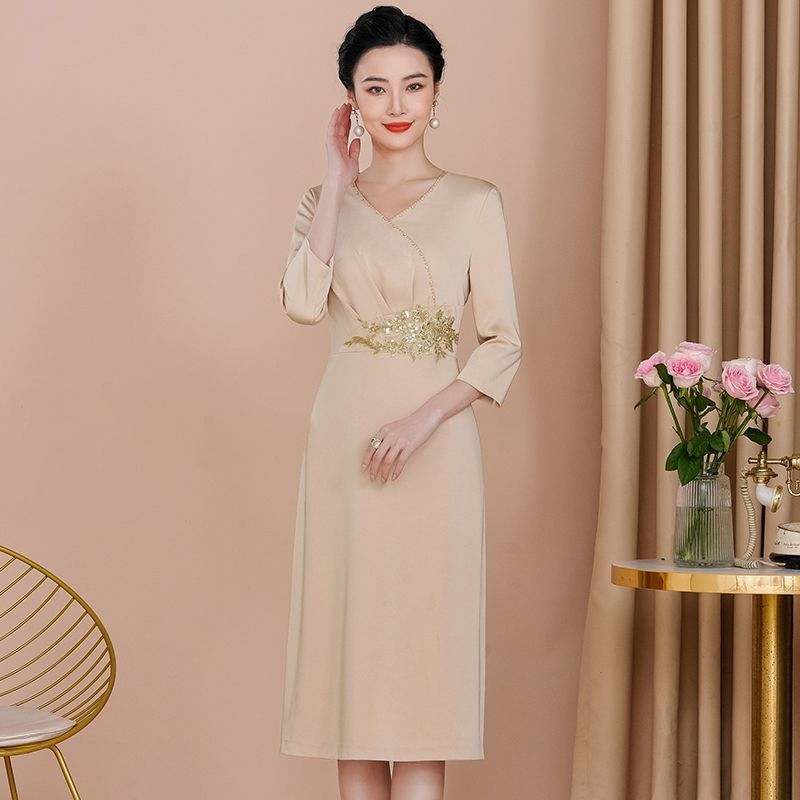 2024 New Autumn Clothing Elegant Temperament Banquet Wedding Mother-in-law Dress Dress Noble Fashion