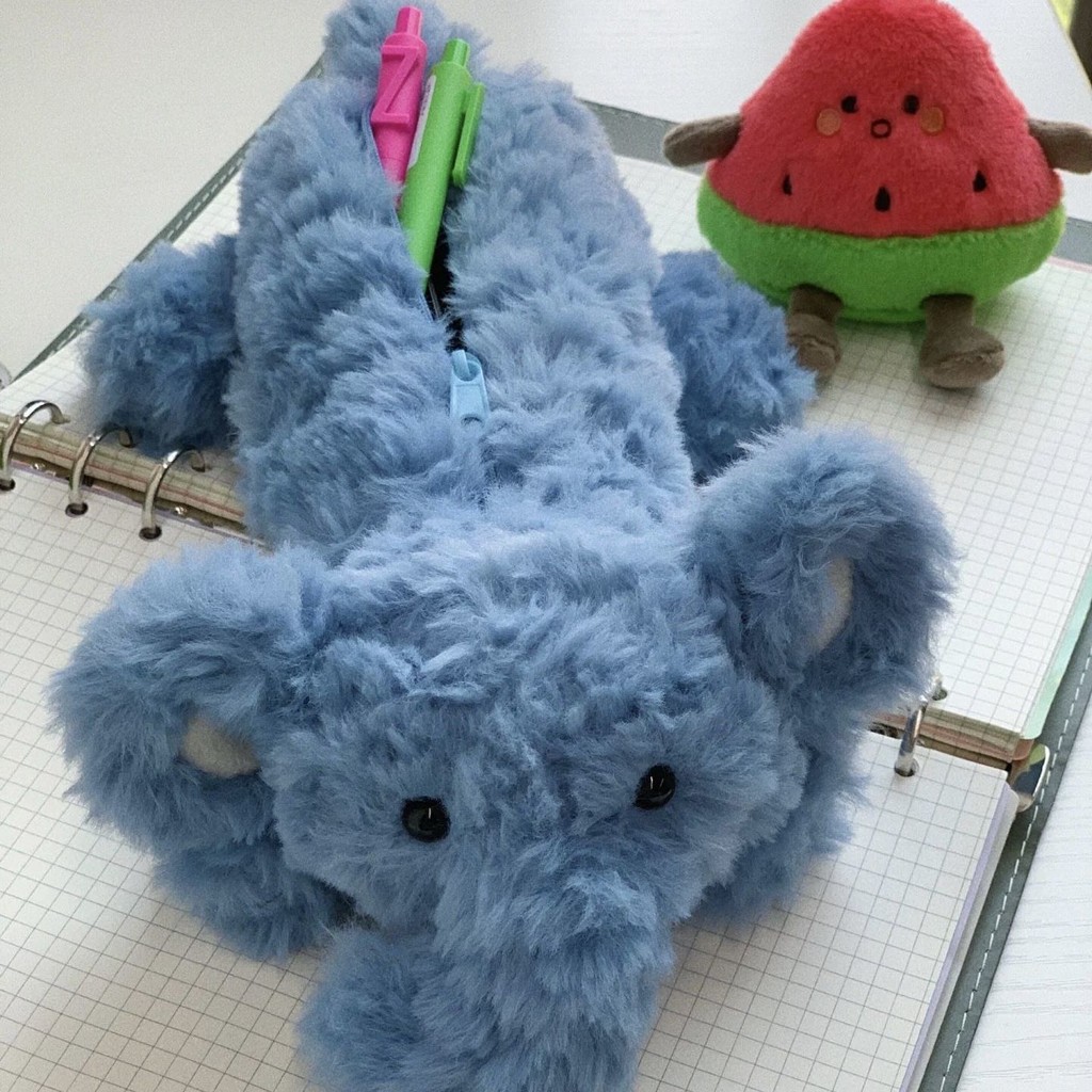 

Tas pensil gajah biru lucu boneka mewah kartun alat tulis siswa hadiah ulang tahun penyimpanan desk