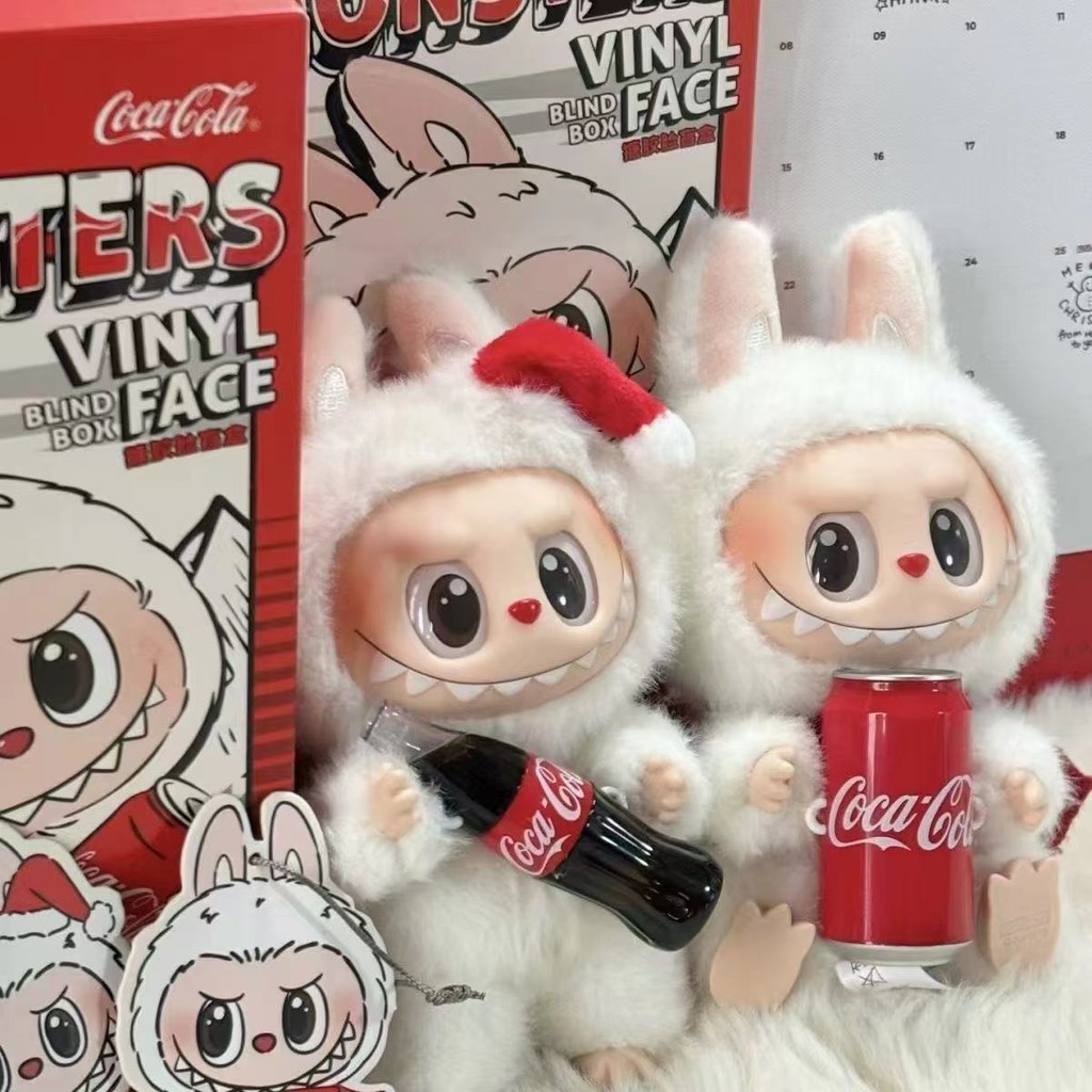 

Boneka Tiga generasi Coca-Cola seri labubu gembira makaron gelas hadiah tahun baru