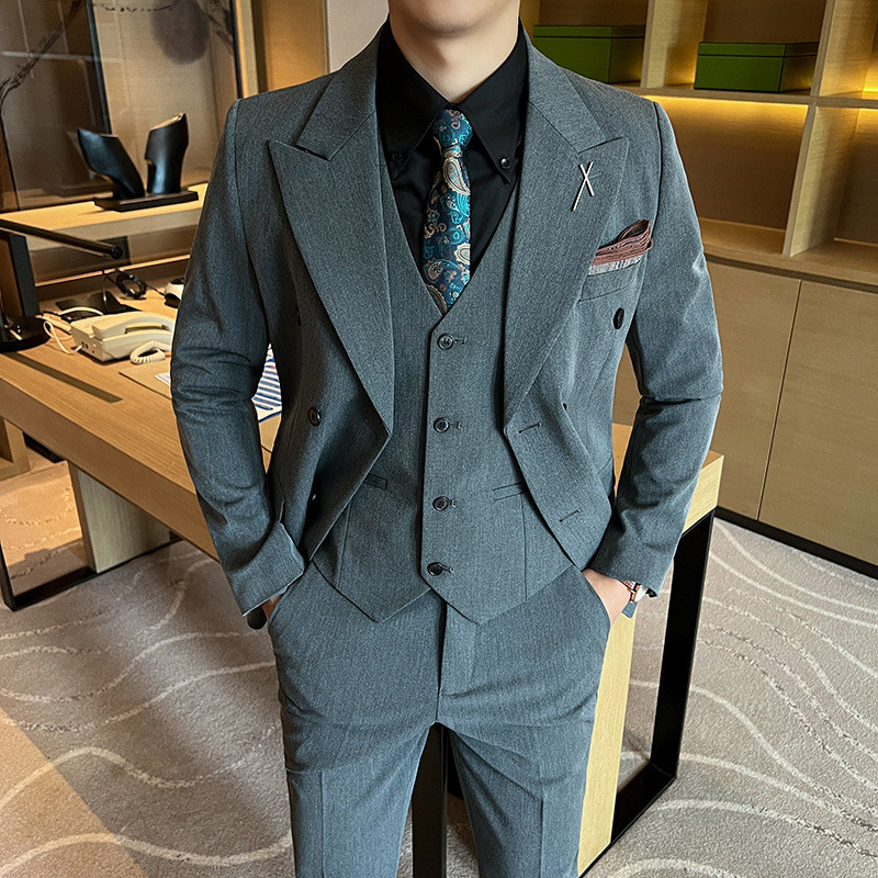 Jas Blazer Pria  Tiga bagian besar bisnis dengan payudara ganda untuk pernikahan, pakaian kerah senj