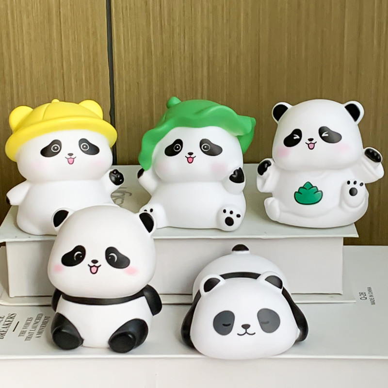 

Boneka Enamel Panda Malam Kue Dekorasi Fittings Dengan Lampu Anak-anak Kartun Stand Hadiah Mobil