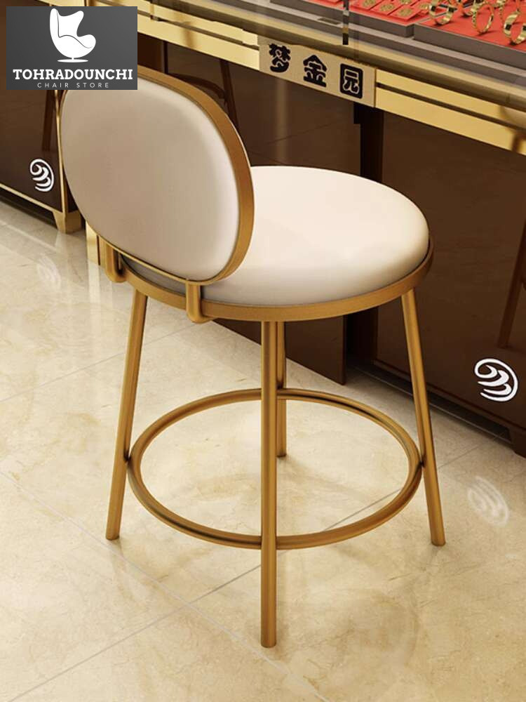 kasir ringan mewah modern belakang perhiasan toko melihat barang khusus meja depan resepsi kursi cou