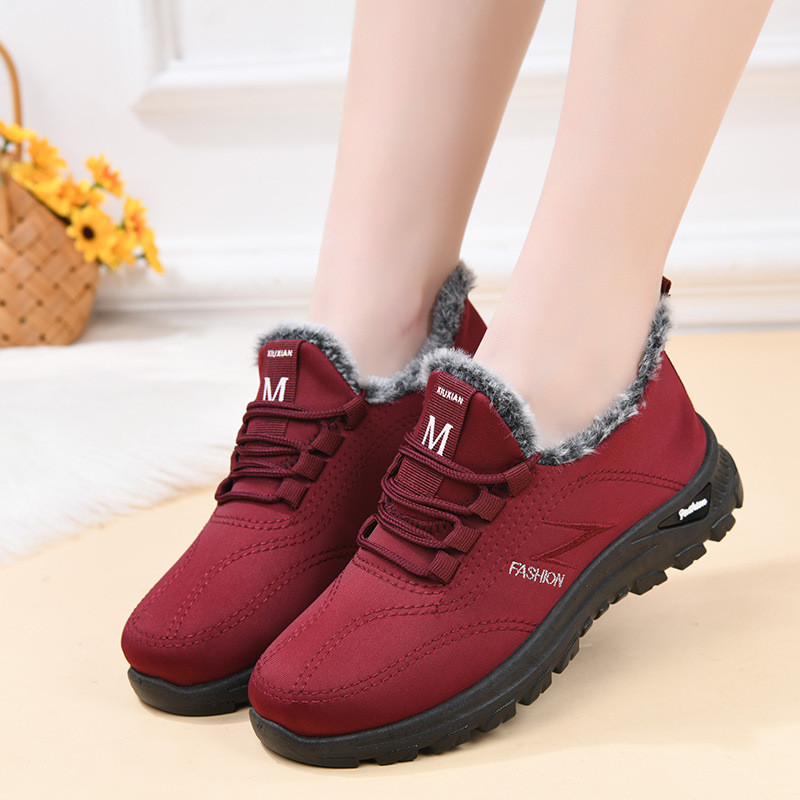 Sepatu Kasual Wanita Korea  Musim dingin baru Beijing kain katun padded panas menengah tua olahraga 