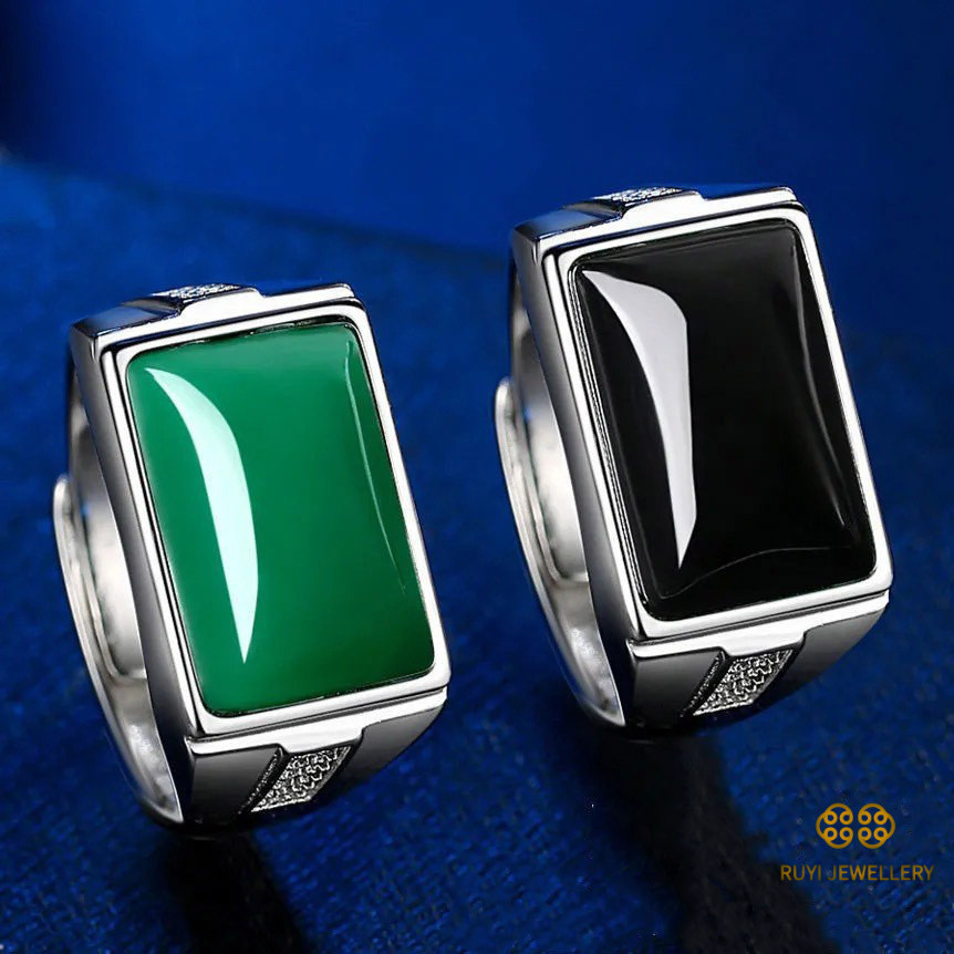 Cincin Ruby Pria Batu Akik Hijau Persegi Berlian Cincin Kalsedon Zamrud Antik Cincin Terbuka Dapat