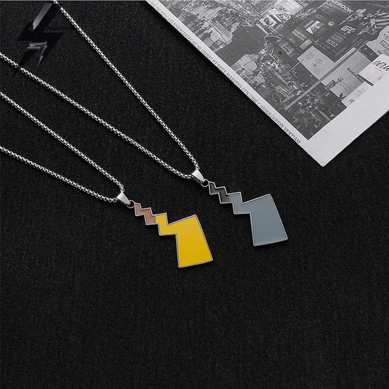 Kalung Baja Titanium Petir untuk Pria dan Wanita Ekor Pikachu Kartun Hip-Hop Tari Klub Malam Perhia