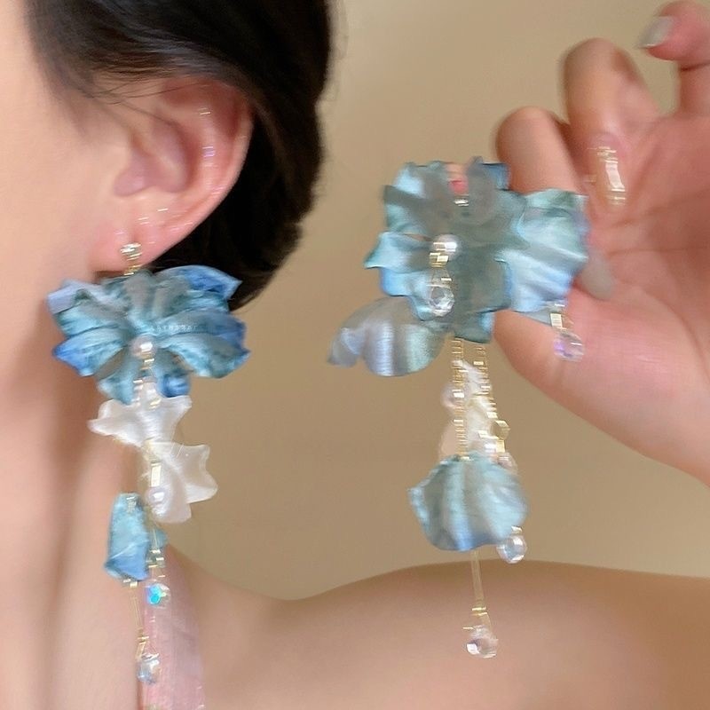 Anting Rumbai Bunga Biru yang Dilebih-lebihkan untuk Wanita   Panas Super Peri Unik Anting-anting In