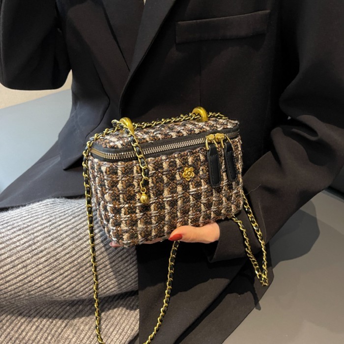 Tas Rantai Mini Kain Xiaoxiangfeng untuk Wanita Tas Persegi Kecil Kotak Desain Ceruk Baru Tas Selemp