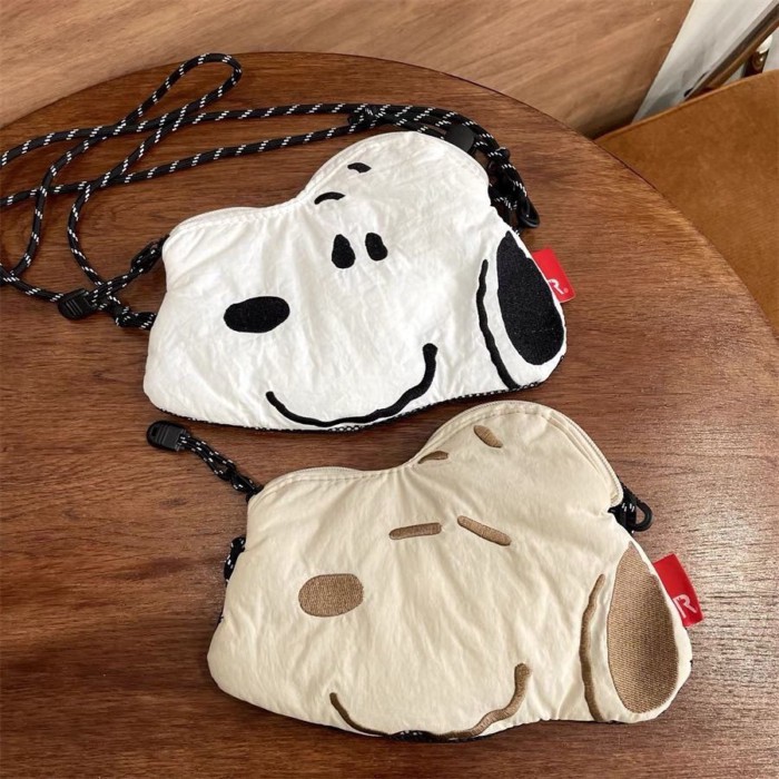 Tas selempang ponsel Snoopy baru Jepang, tas penyimpanan kartun, tas gantung, tas tangan portabel