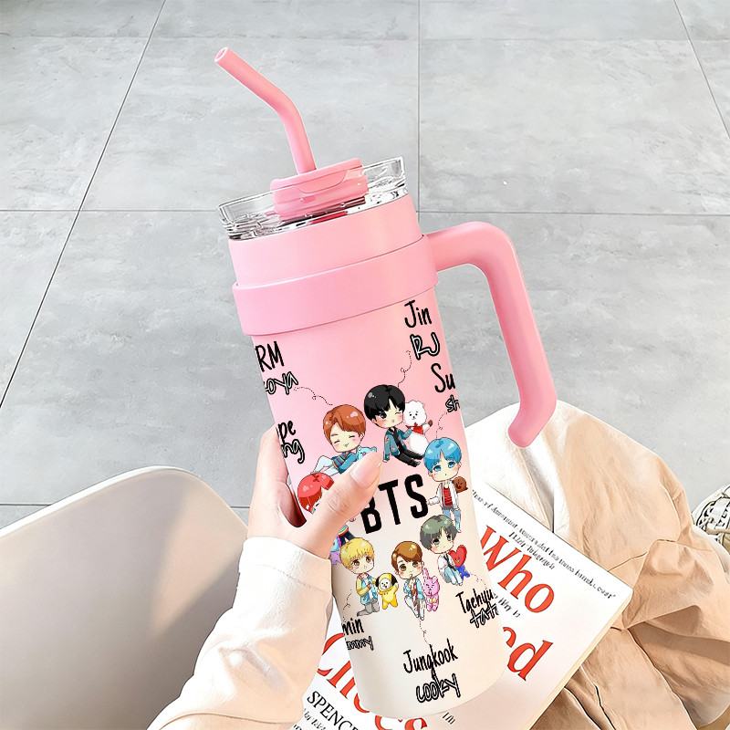 BTS Kartun Members  Mug Tumbler Gelas Kapasitas Besar 1200ml Botol Premium Termos Minuman Dingin Sta
