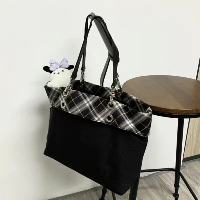 Tas Tangan Bekas Populer untuk Wanita 2023 Tas Tote Kanvas Gaya Hitam Baru Tas Bahu Kapasitas Besar 