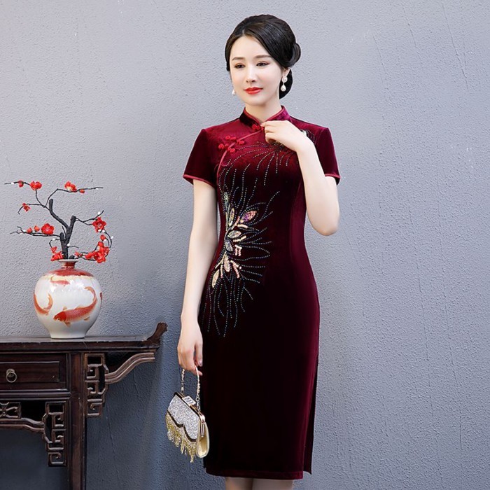 Gaun Pengantin Nenek Xi Gaun Pengantin Ibu Gaya Tiongkok Cheongsam Kelas Atas Lengan Pendek Gaun Che
