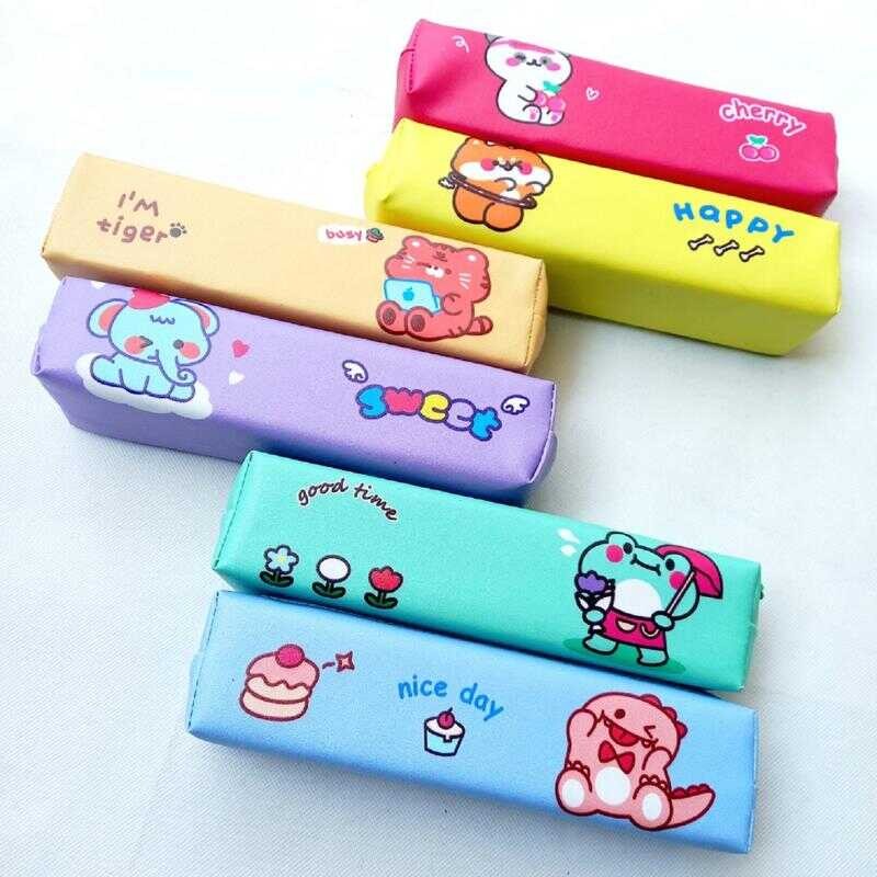 

Kotak Motif Boneka Beruang Kotak-Kotak Tempat Pensil Lucu Murah Stationery