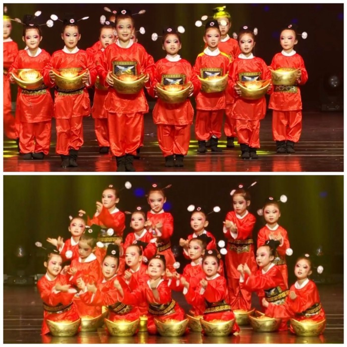 Dewa Kekayaan Anak-anak Tiba Kostum Tari Kostum Opera Resmi Wijen Untuk Menyambut Dewa Kekayaan Dan 