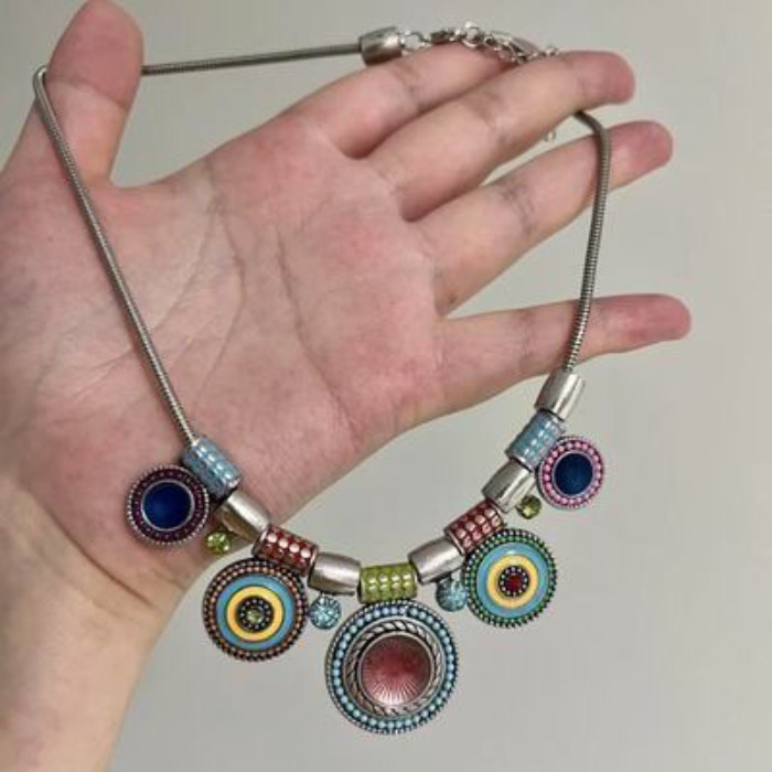 Retro | Kalung Lingkaran Berwarna Nepal (dapat Digunakan Sebagai Hiasan Kepala)