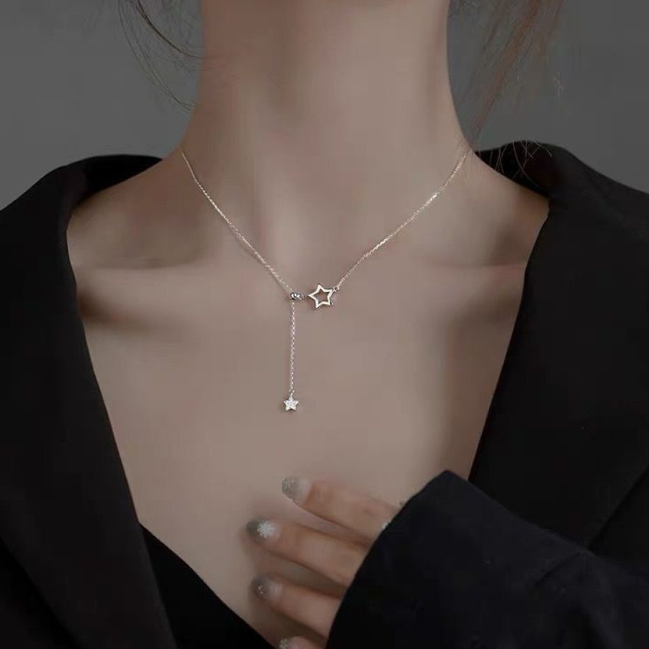 Kalung Liontin Bintang Berlian Imitasi Warna Silver Untuk Wanita Elegan Berongga Klavikula Rantai Choker Geometris Perhiasan Hadiah