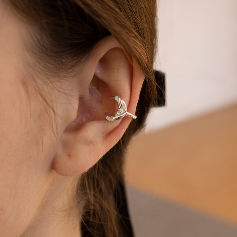 Anting Klip Bulan Geometris Berlian Imitasi Untuk Wanita Non Tindik Warna Silver Perhiasan Ear Cuff