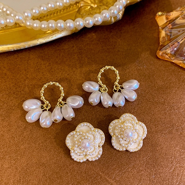 Musim Panas Mutiara Stud Earrings Ladies Vintage Anting Hijab Fashion Indah Anting Aksesoris