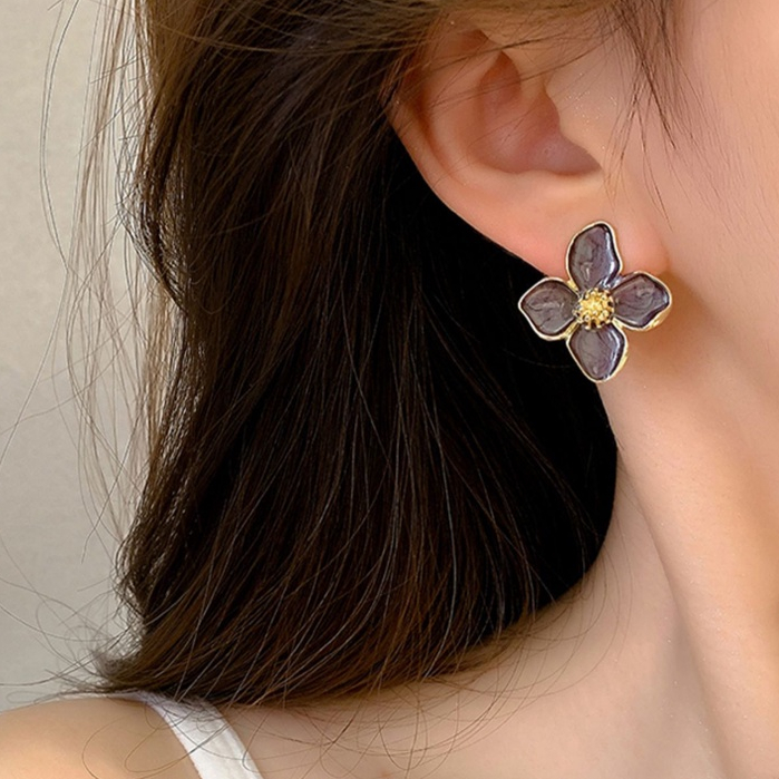 Fashion Retro Wanita Anting Mutiara Gaya Korea Musim Panas Baru Bunga Stud Earrings