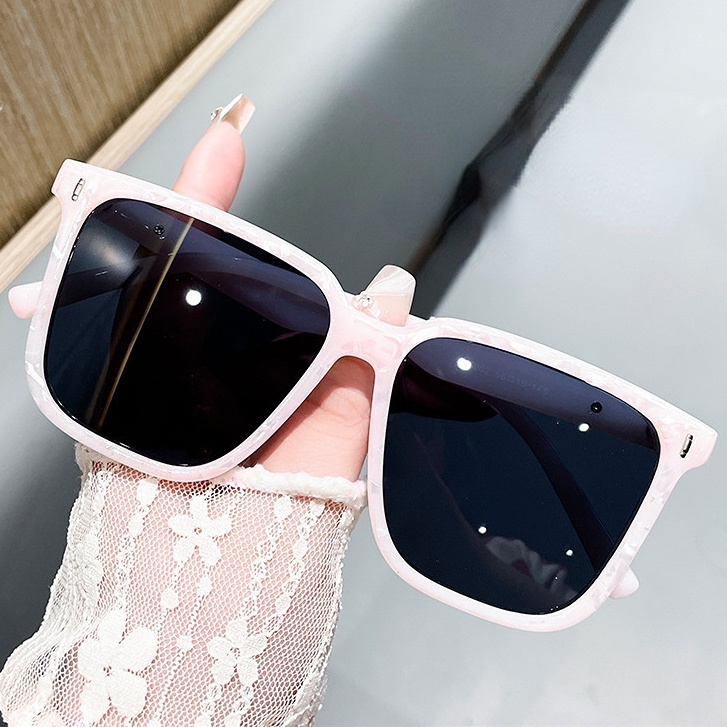 Retro Bingkai Hitam Besar Versi Korea Kacamata tawny square sunglasses ins trend sunglasses