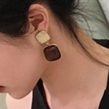 Anting Klip Persegi Geometris Berlapis Emas Non Tindik Vintage Wanita Perhiasan Resin Manset Telinga