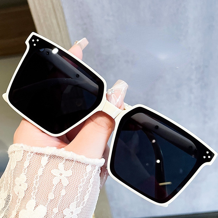 Kacamata Hitam Lipat Tabir Surya Dan Perlindungan UV Kacamata Hitam Polarized Kecil Portabel Untuk Mengemudi Wanita Pria