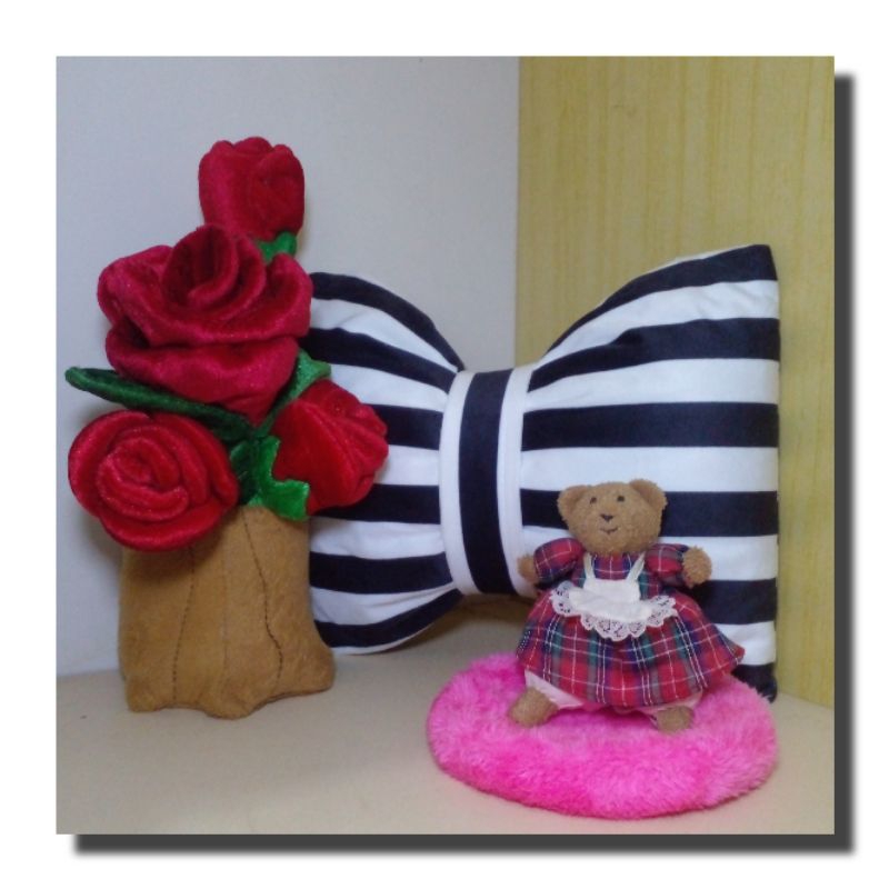 Preloved Boneka Teddy Russ Dress Kotak kotak