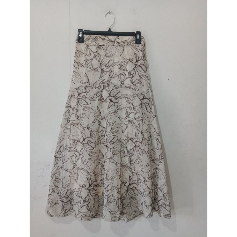 BACA DESKRIPSI PRODUK - Preloved/Thrift - Rok Panjang Brukat Bordir GRL