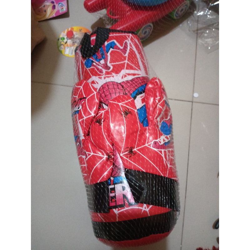 MAINAN SARUNG TINJU SPIDERMAN / BANTAL TINJU SATU SET