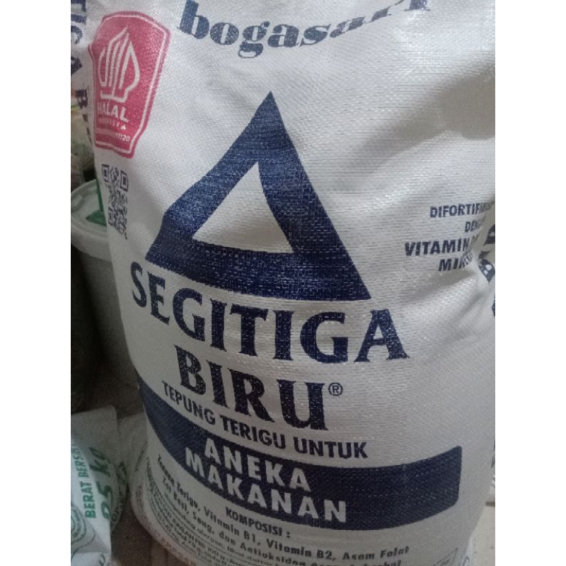 

tepung segitiga biru 25kg