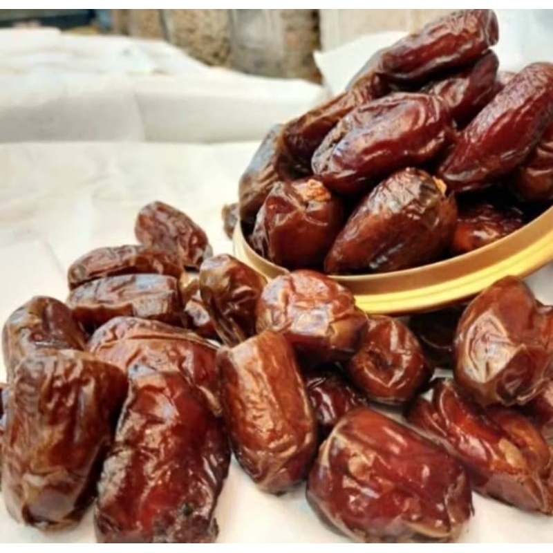 

Kurma Kholas Emirat 500 gram