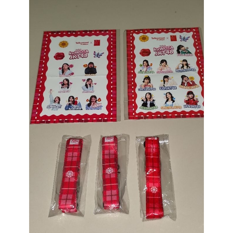 

Stiker & Lanyard Telkomsel X Jkt48 Official