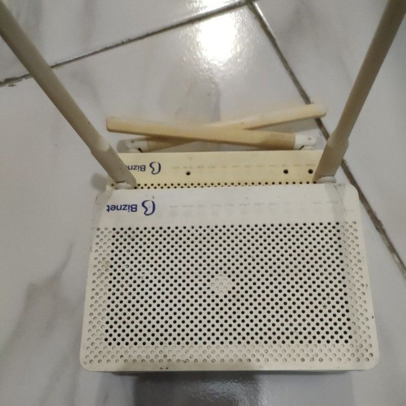 Modem router Huawei HG8245H5 bekas berkualitas