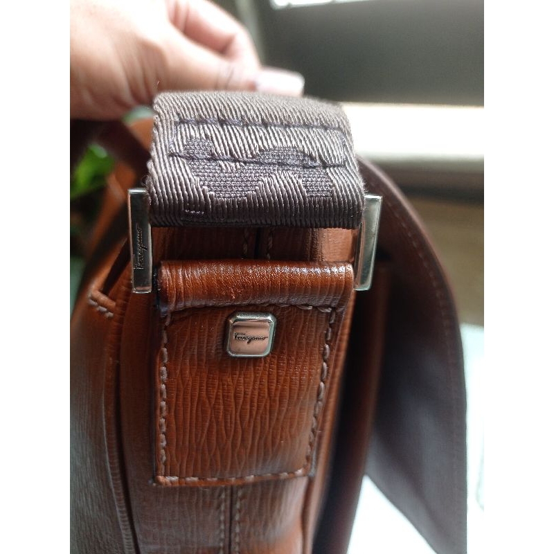 Sling Bag Salvatore Ferragamo Messanger Authentic