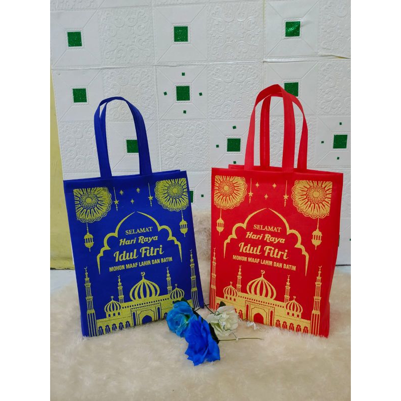 

SPUNBOND PRESS IDUL FITRI 30x16x40/TAS IDUL FITRI HAMPERS LEBARAN