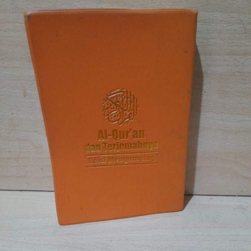 Al qur an Size A5 Kecil.AL-QUR'AN DAN TERJEMAHAN Edisi Menyamping.