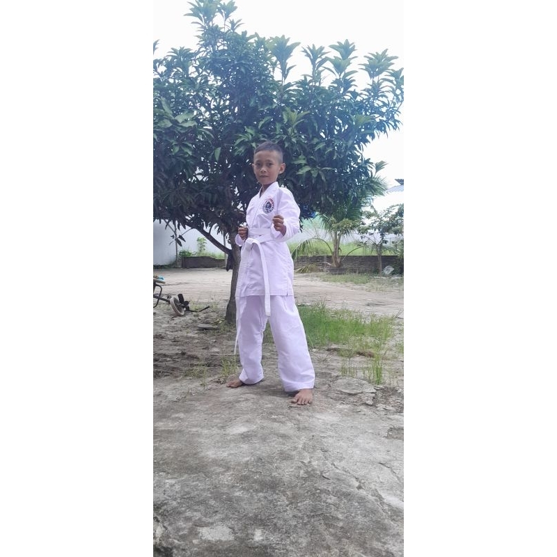 baju karate bekas anak usia 9 dan 10 tahun