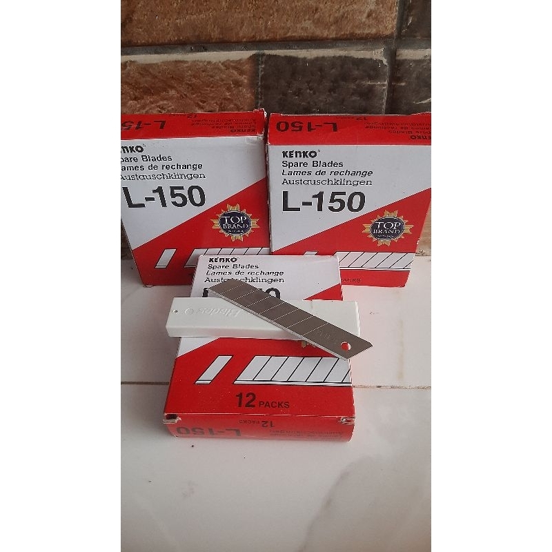 

isi cutter KENKO L-150 per tube/ 1 kotak kecil