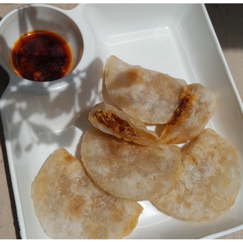 

Cireng isi ayam pedas 6pcs